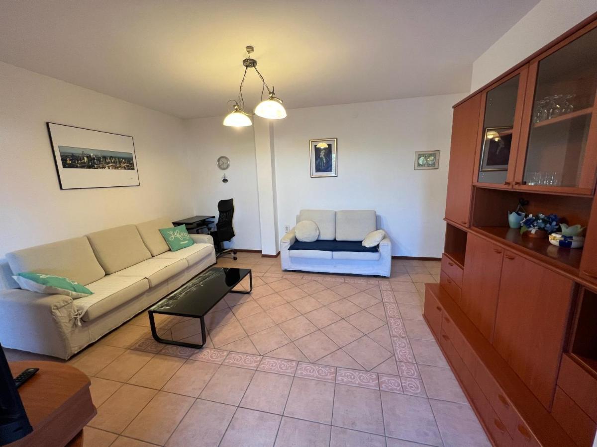 Apartment Luka Novalja Exteriör bild